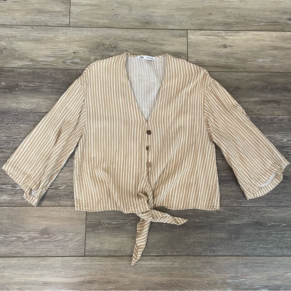 Zara Beige and White Front Tie Cropped Top